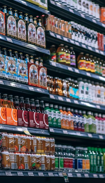 aisle-beverages-bottles-811108 aisle-beverages-bottles-811108